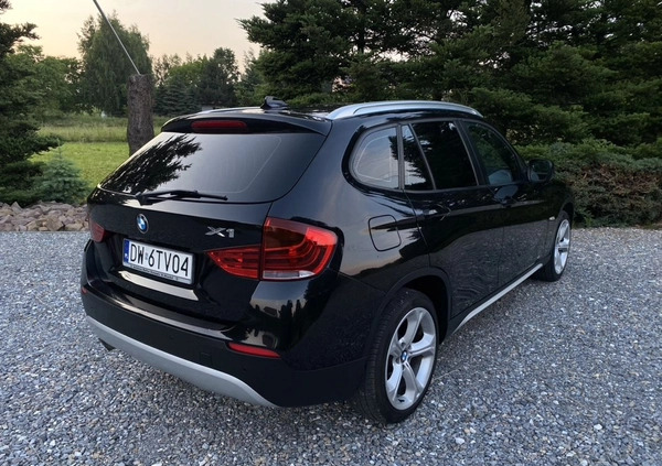 BMW X1 cena 43900 przebieg: 249000, rok produkcji 2011 z Bochnia małe 742